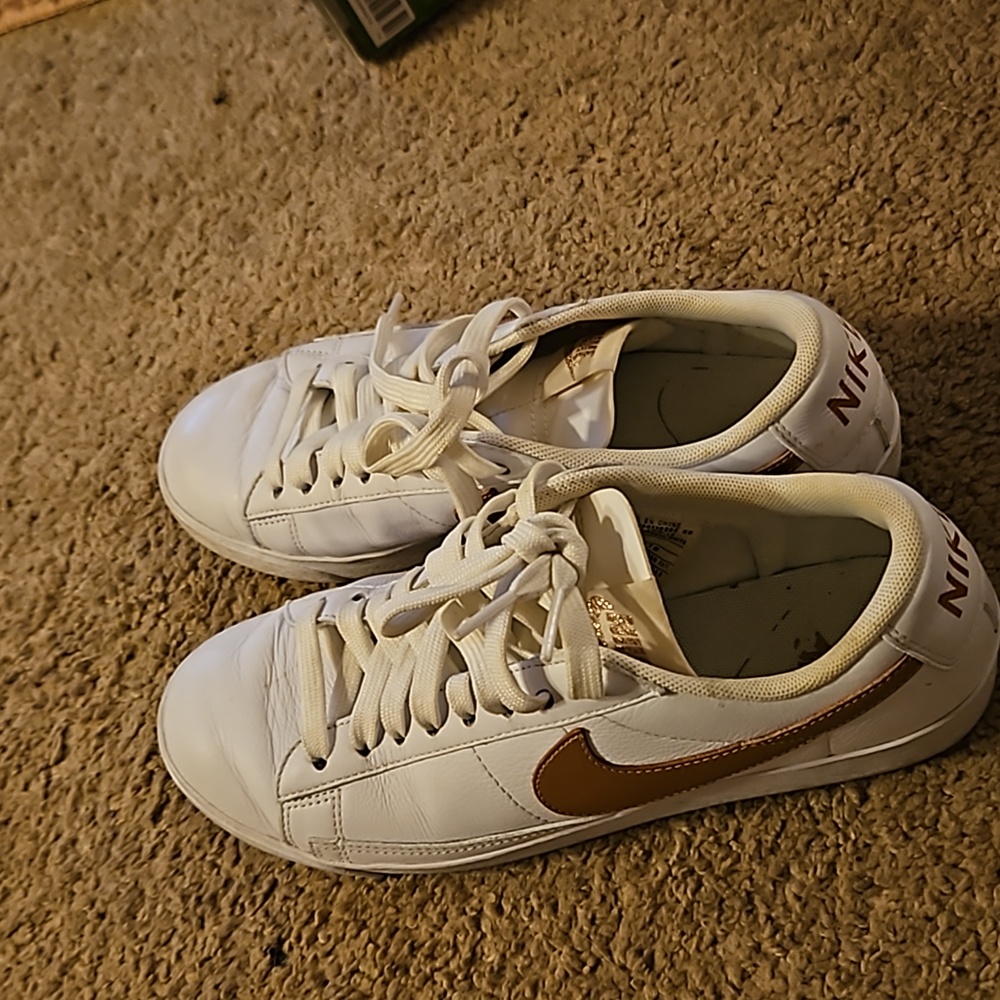 Nike Blazer look see sample women's size 7